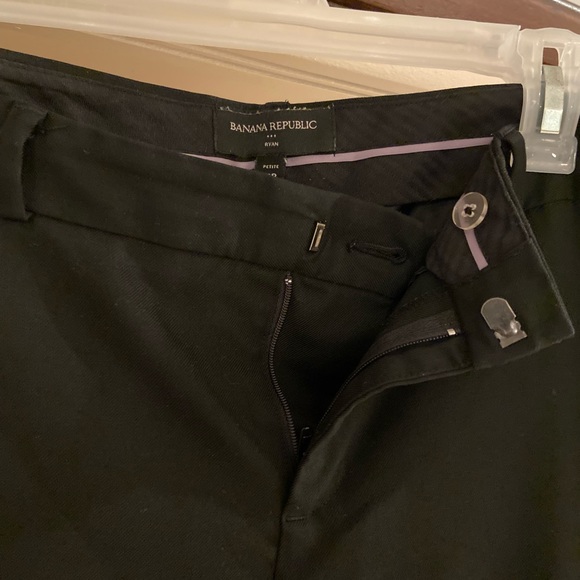 Banana Republic Ryan Straight Pant - Size 4P - Picture 4 of 5